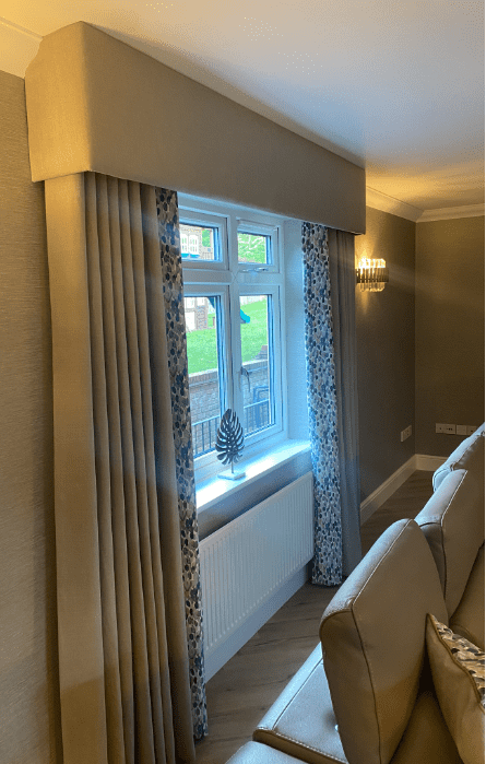 Curtains with pebble leading edge